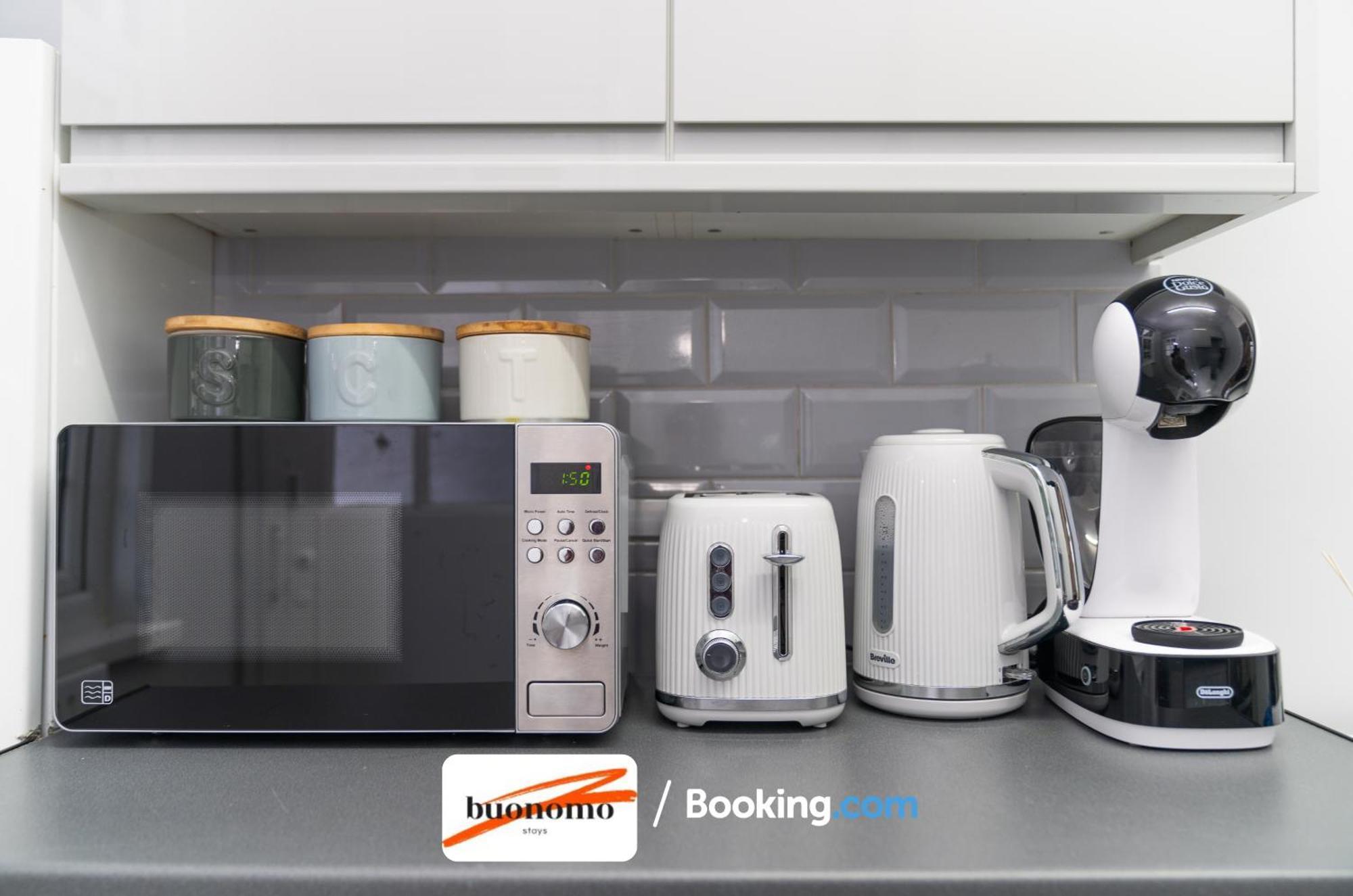 Two Bedroom Apartment By Buonomo Stays Short Lets & Serviced Accommodation With Balcony Лондон Экстерьер фото