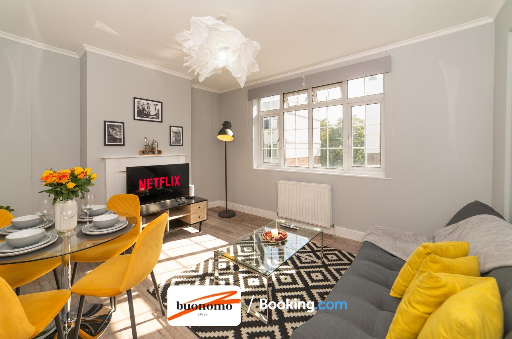 Two Bedroom Apartment By Buonomo Stays Short Lets & Serviced Accommodation With Balcony Лондон Экстерьер фото