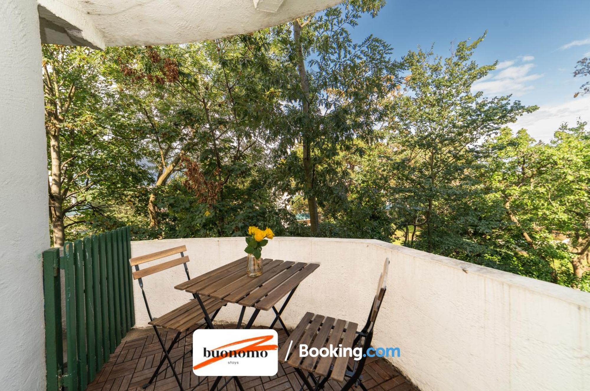 Two Bedroom Apartment By Buonomo Stays Short Lets & Serviced Accommodation With Balcony Лондон Экстерьер фото